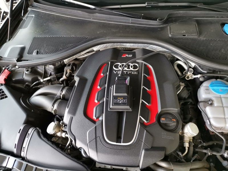 Audi A6 RS6 with Vector Tuning Box Audi A6 RS6 with Vector Tuning Box