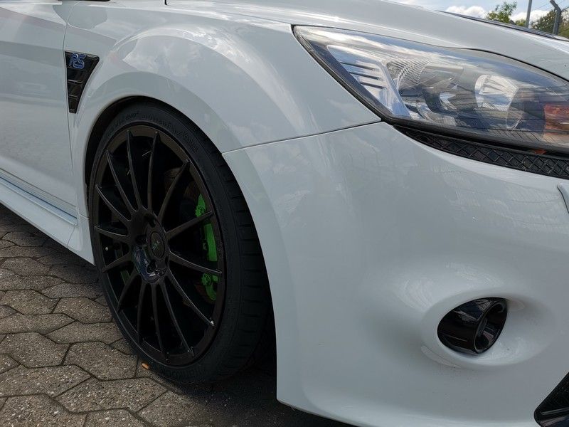 Ford Focus RS 2.5 enhanced with Vector Tuning Box Ford Focus RS 2.5 enhanced with Vector Tuning Box
